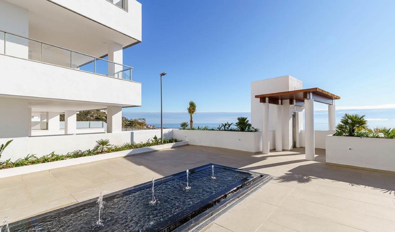 Spectacular Apartment with Sea views Spectacular Apartment with Sea views